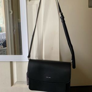 Pixie Mood Zoe Crossbody Purse